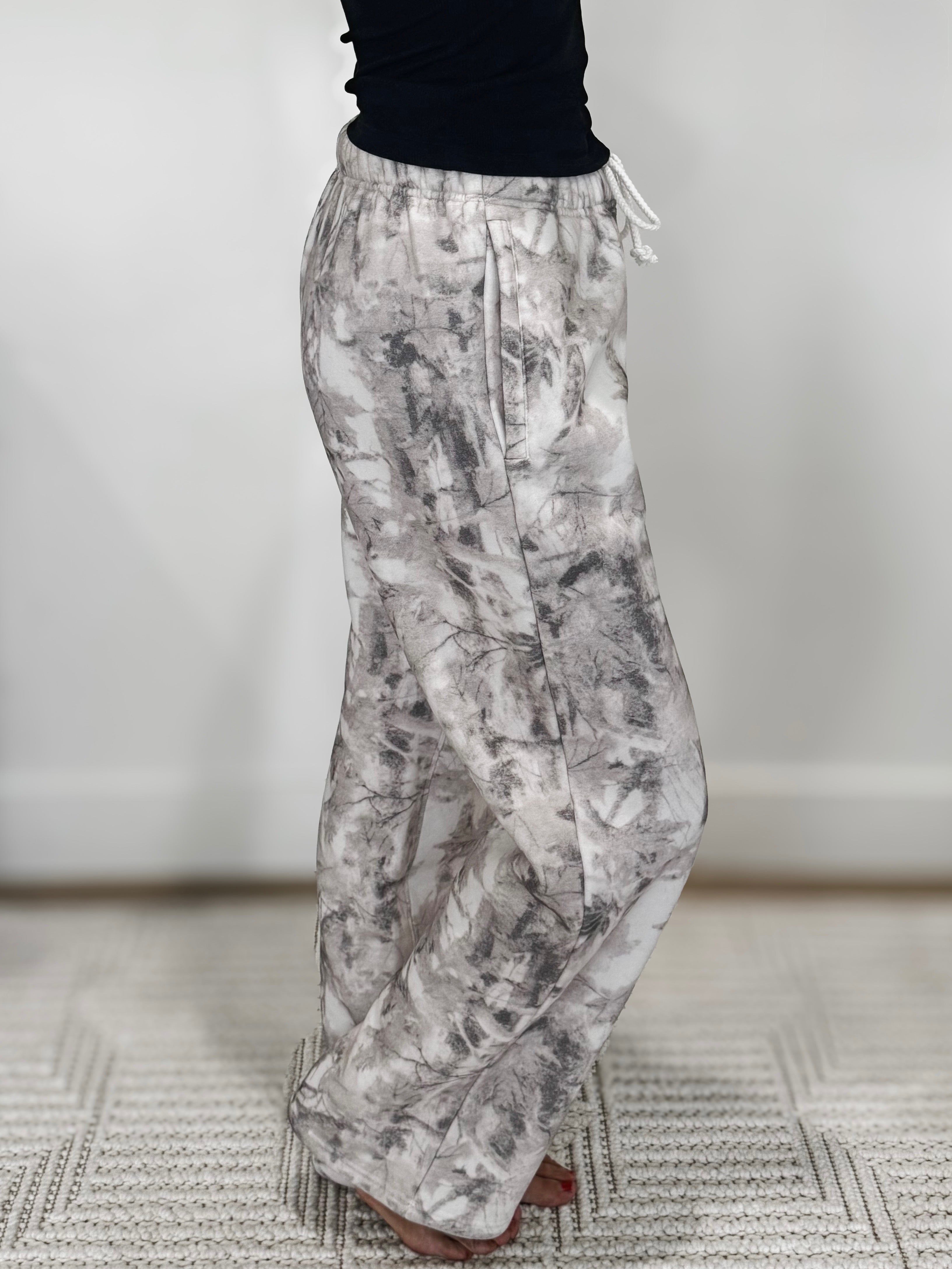 Avery Light Woodland Camo Cloud Fleece Sweatpant